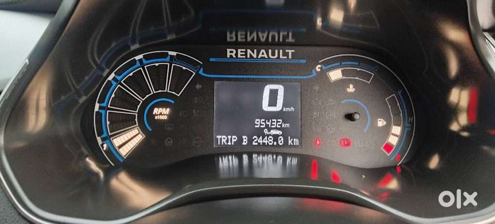 Renault Triber Rxz, 2022, Petrol