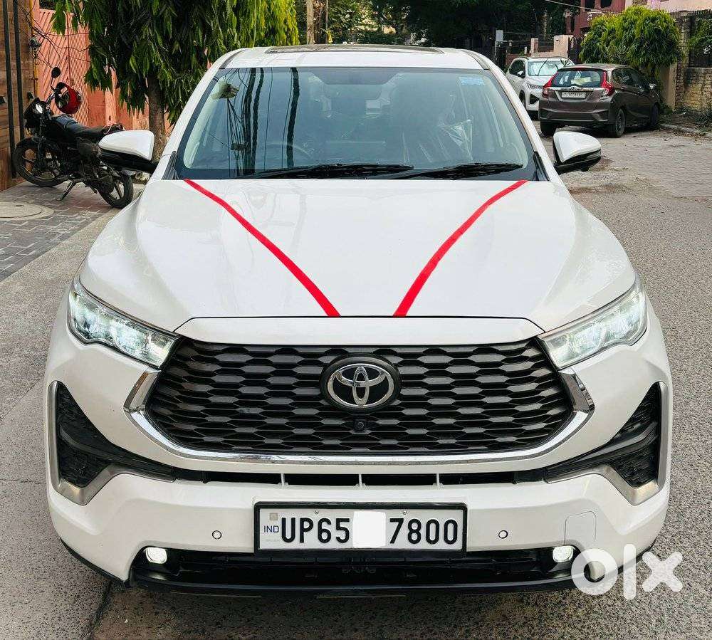Toyota Innova Hycross 2.0 Zx Hybrid 7 Str, 2023, Petrol