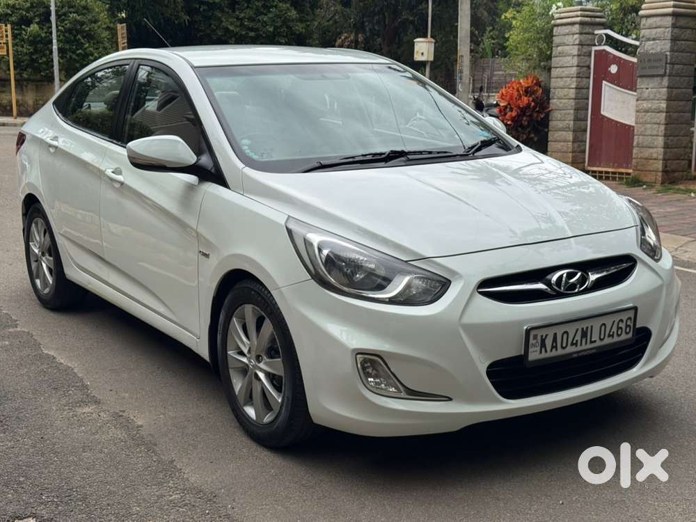 Hyundai Verna Fluidic 1.6 Crdi Sx Diesel Manual In Pristine Condition!