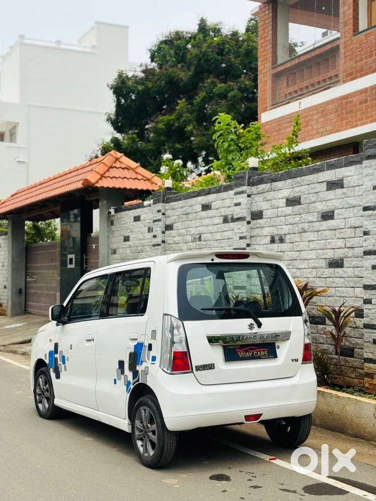 Maruti Suzuki Wagon R Stingray Amt Vxi, 2016, Petrol