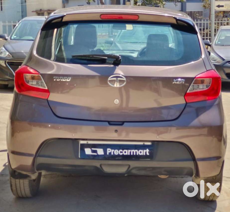Tata Tiago 1.2 Revotron Xza, 2017, Petrol