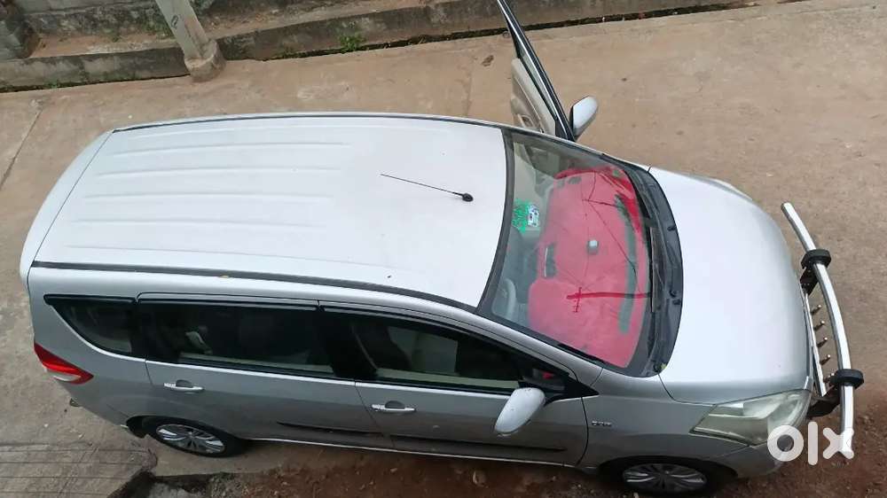 Maruti Suzuki Ertiga 2012