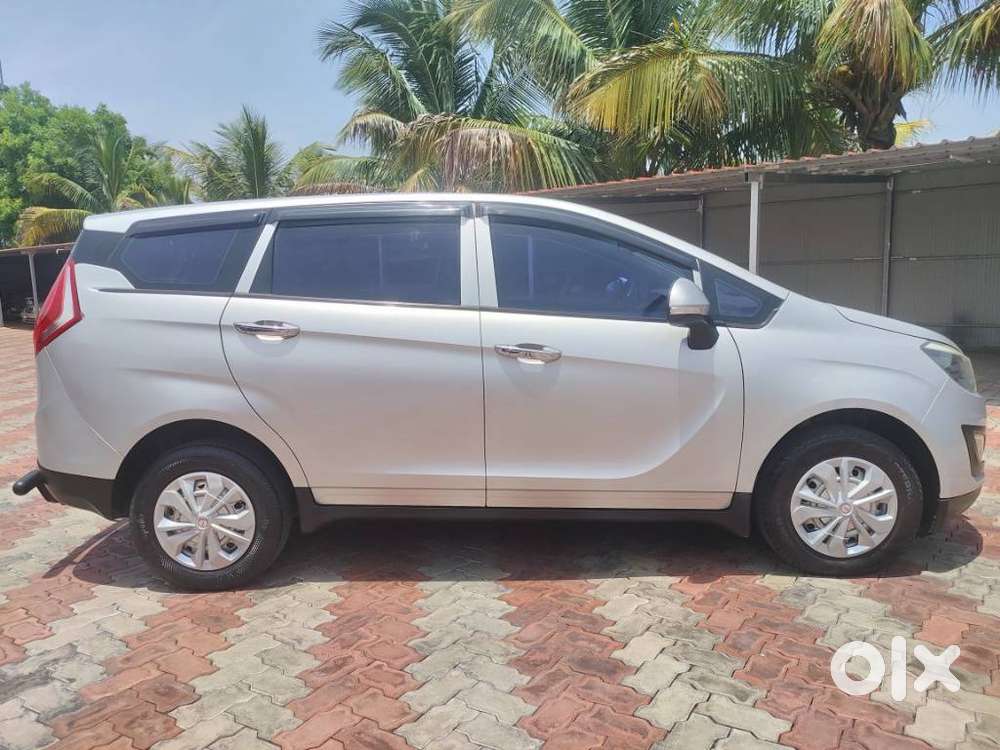 Mahindra Marazzo, 2020, Diesel