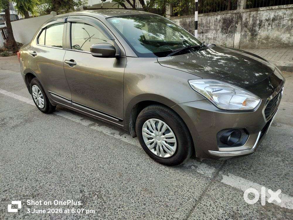 Maruti Suzuki Dzire 1.2 Vxi Amt, 2019