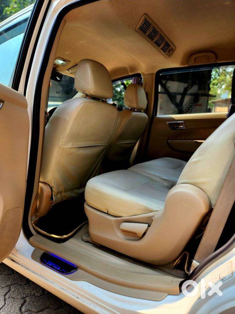Maruti Suzuki Ertiga 1.4 Vxi Cng Anniversary Edition, 2016, Cng & Hy..