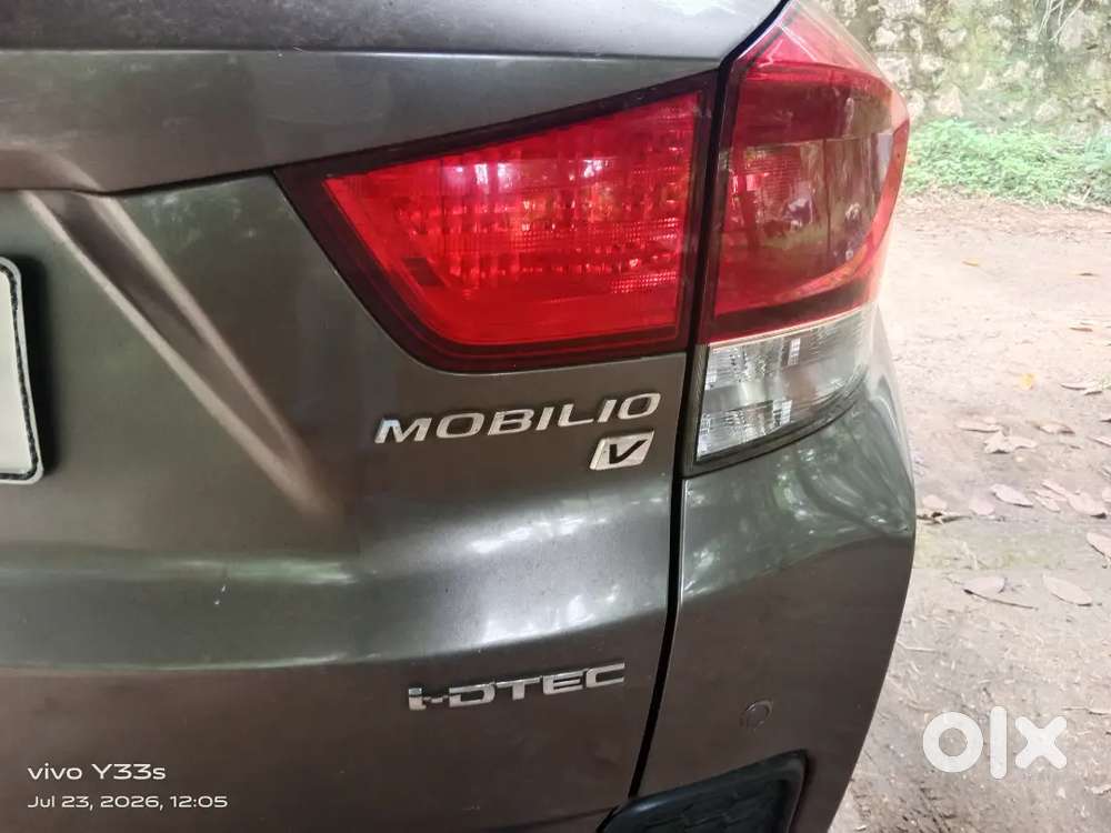 Honda Mobilio 2014 V Option