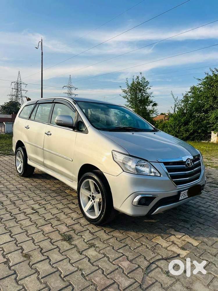 Toyota Innova 2009 Diesel 2029 Passing 90000 Km Driven
