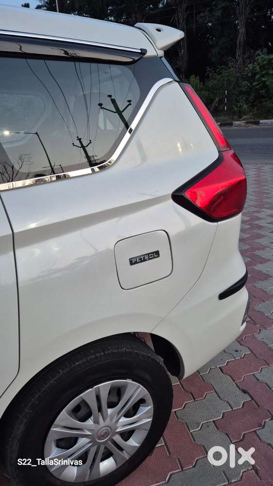 Maruti Suzuki Ertiga Vxi Shvs, 2024, Petrol