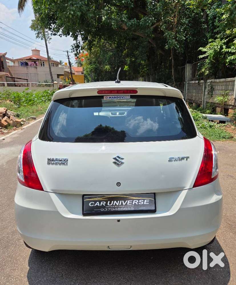 Maruti Suzuki Swift Lxi Optional-o, 2017, Petrol