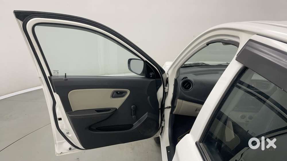 Maruti Suzuki Alto K10 1.0 Lxi (o), 2017, Petrol