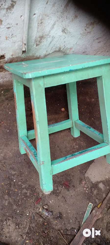 Plastic deals stool olx