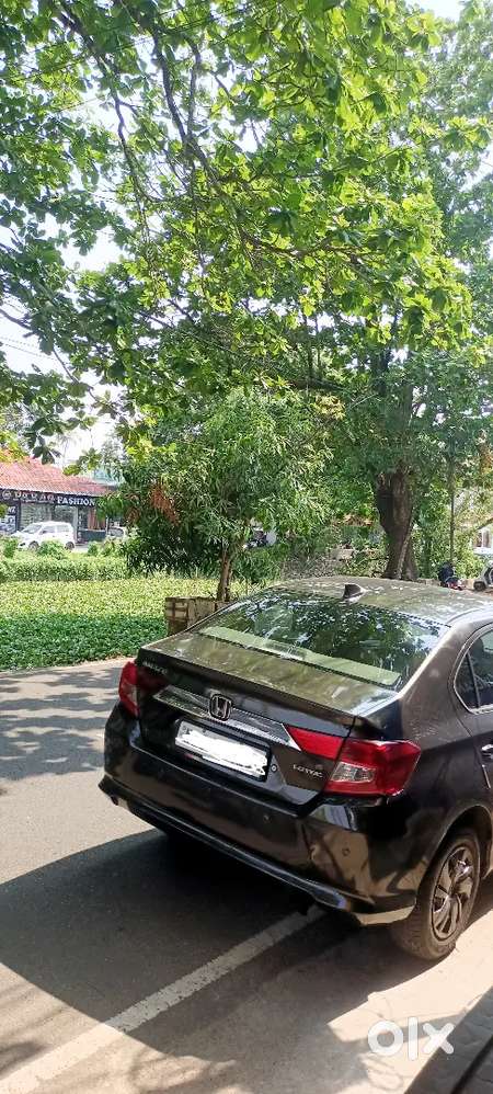 Honda Amaze 2020 Diesel 135000 Km Driven Single Us