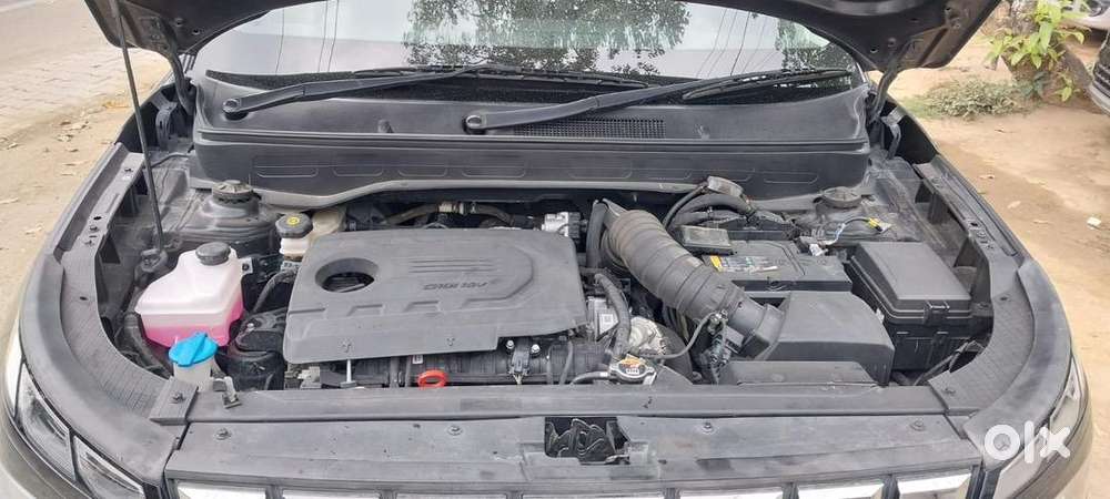 Hyundai Venue 2024 Diesel Well Maintained