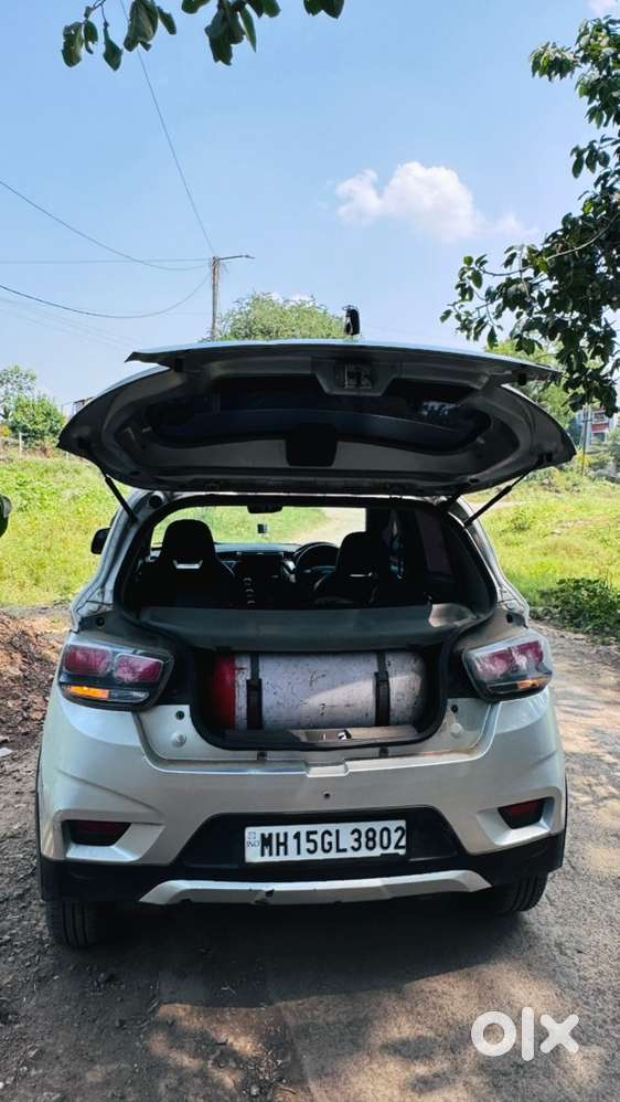 Mahindra Kuv 100 2017 Manual Petrol