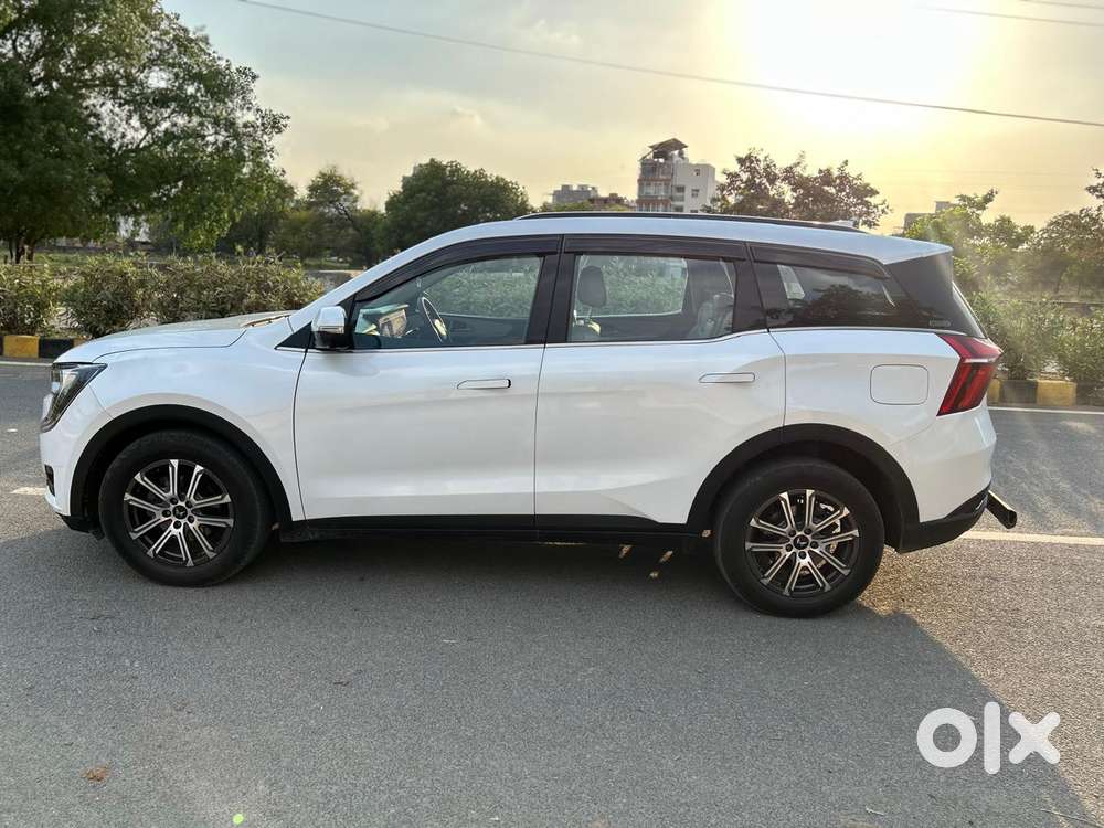 Mahindra Xuv700 2.2 Ax 7 Diesel At Luxury Pack Str, 2025, Diesel