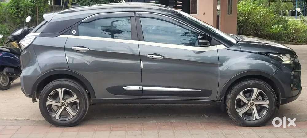 Tata Nexon 2023 Petrol