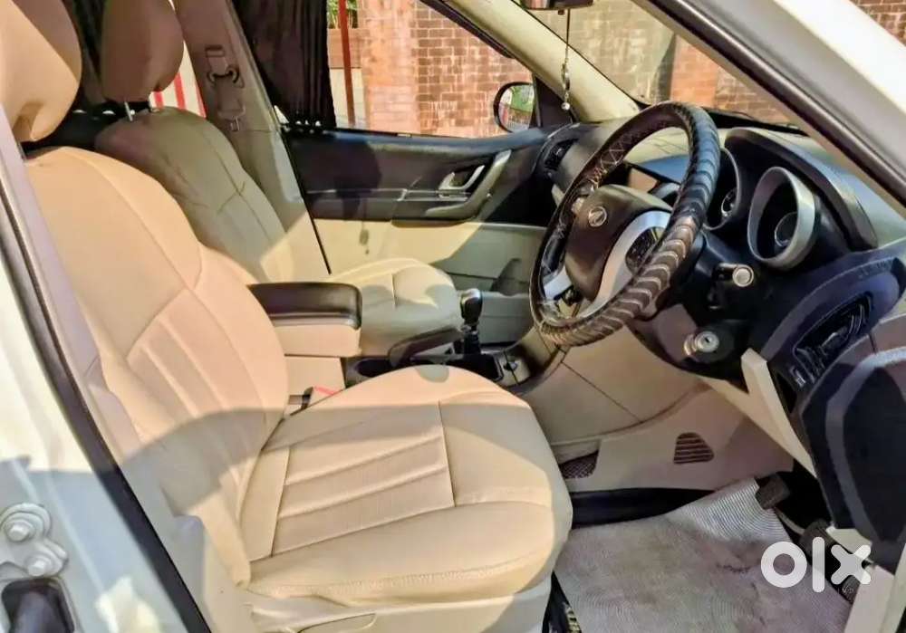 Mahindra Xuv500 2017 Diesel Well Maintained With Android Play & Camera