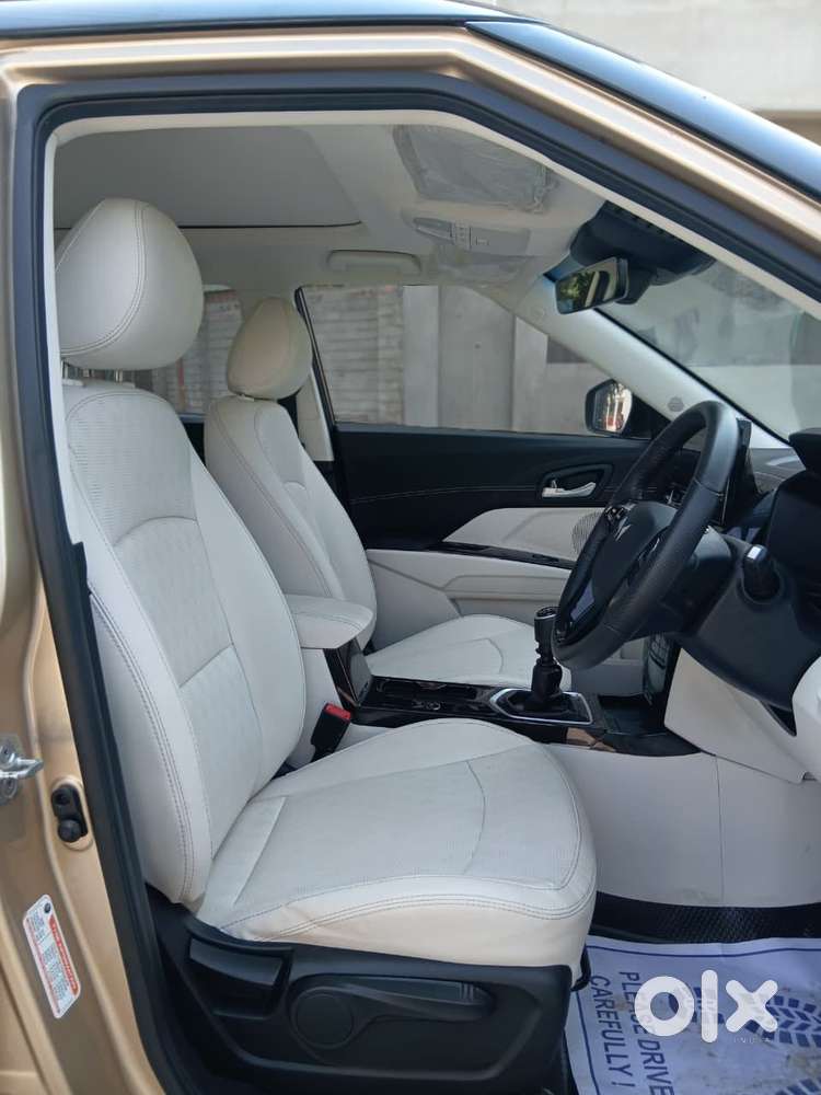 Mahindra Xuv 3xo Ax7l Petrol Mt, 2025, Petrol
