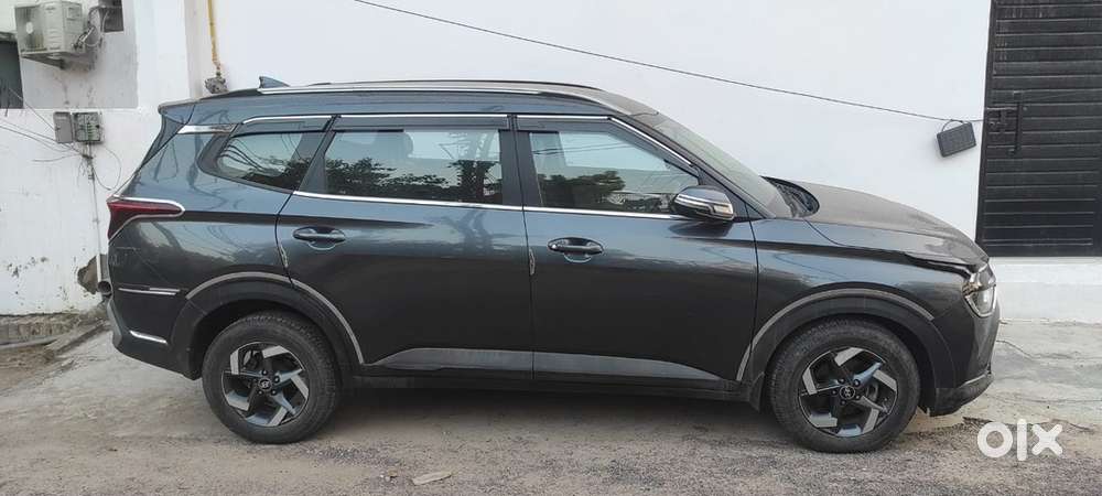 Kia Carens 2023 Petrol