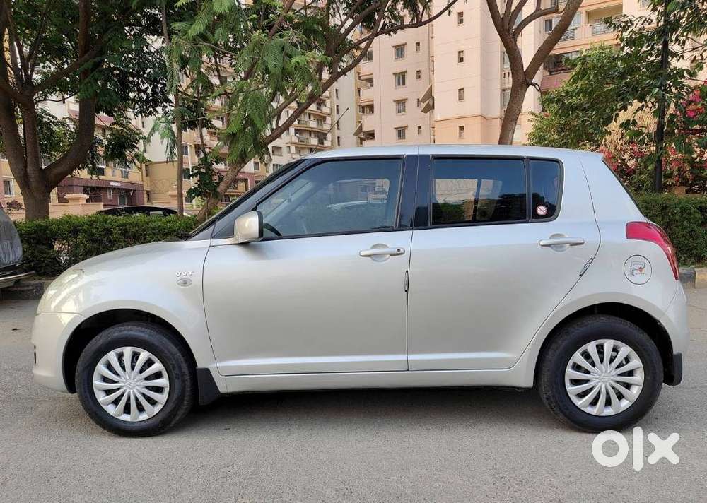 Maruti Suzuki Swift Vxi, 2011, Petrol