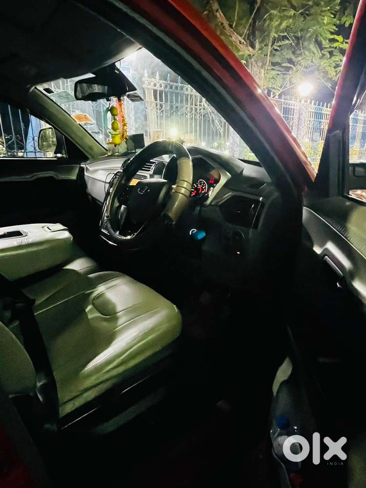 Mahindra 2019 Car Petrol