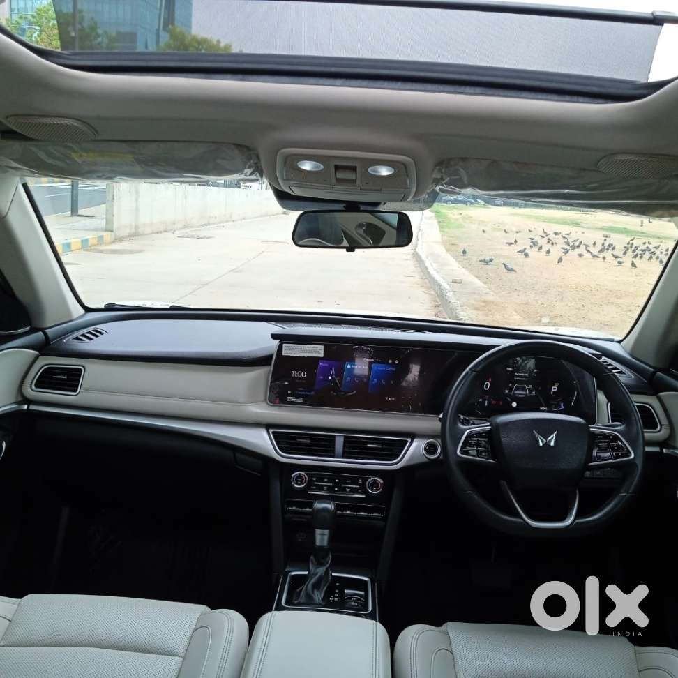 Mahindra Xuv700 2.2 Ax 7 Diesel At Luxury Pack Str, 2024, Diesel