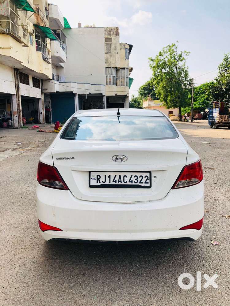 Hyundai Verna Crdi 1.4 E, 2015, Diesel