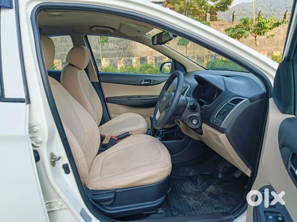 Hyundai I20 Sportz 1.2 Bs-iv, 2013, Petrol