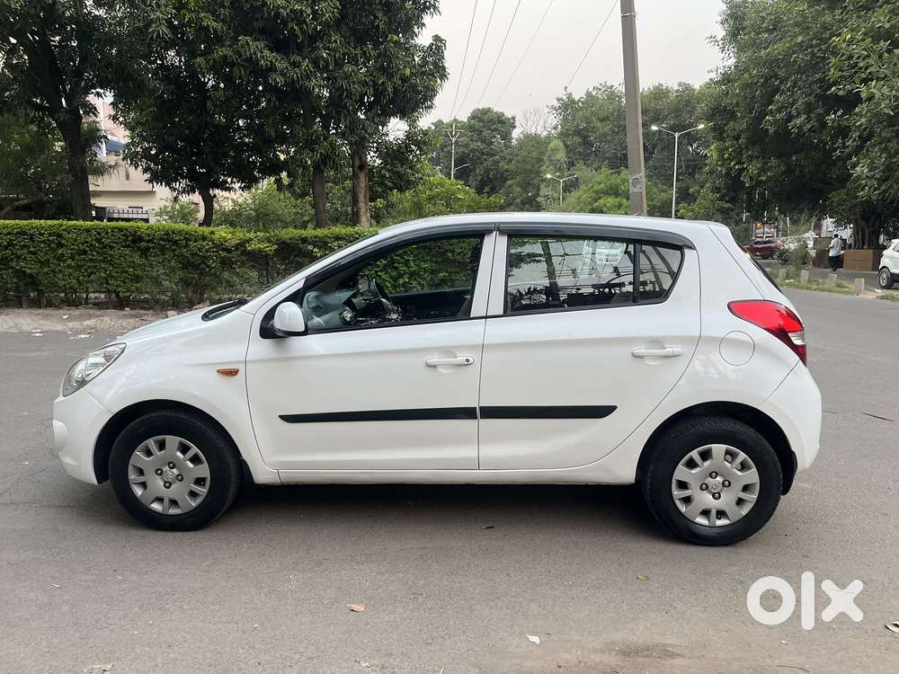 Hyundai I20 Magna, 2010, Petrol