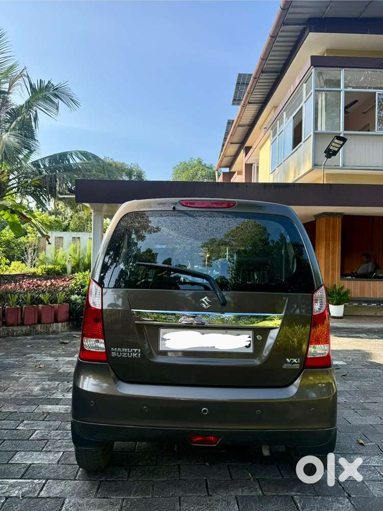 Doctor Driven Well Maintained Maruti Suzuki Wagon R 2016