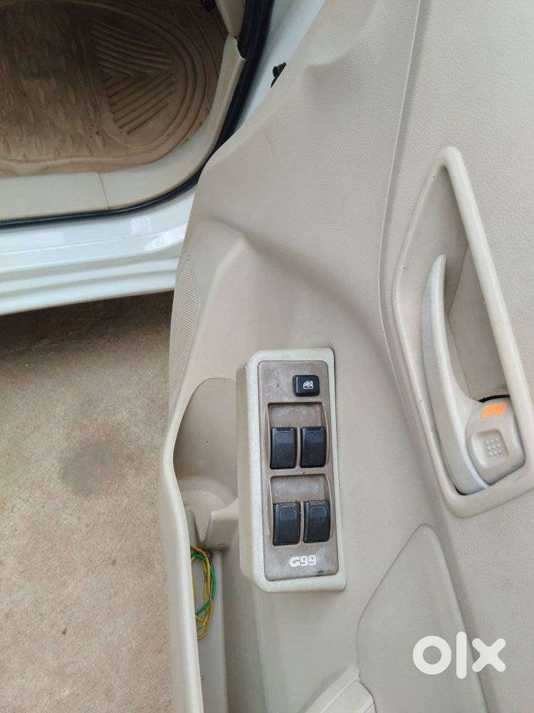 Maruti Suzuki Swift Dzire Ldi Optional, 2018, Diesel