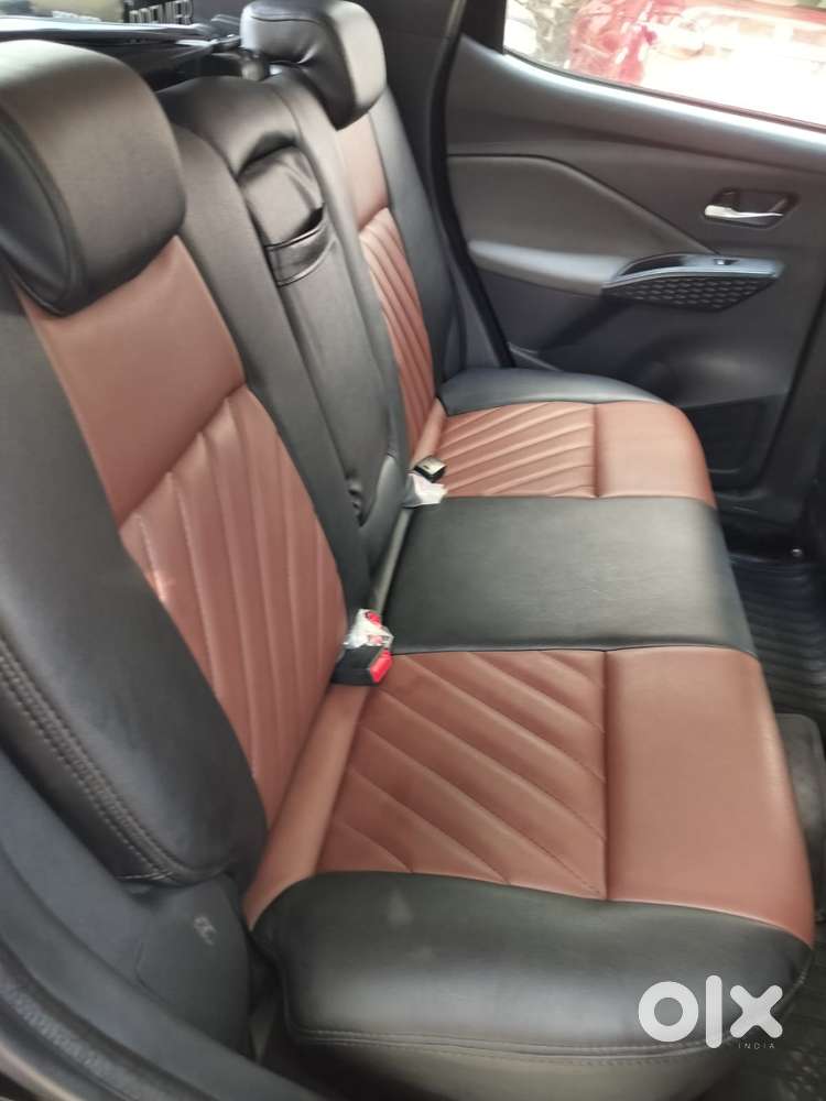 Nissan Magnite 1.0 Xv Premium Turbo Cvt, 2025, Petrol