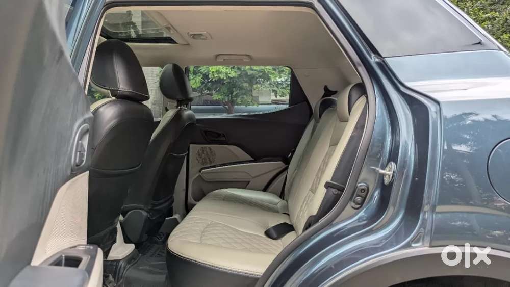 Mahindra Xuv300 1.2 W6 Amt Petrol, 2021, Petrol
