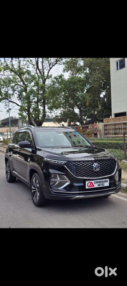 Mg Hector Plus Sharp Pro 1.5 Turbo Petrol  Cvt 7 Str Dual Tone, 2022..