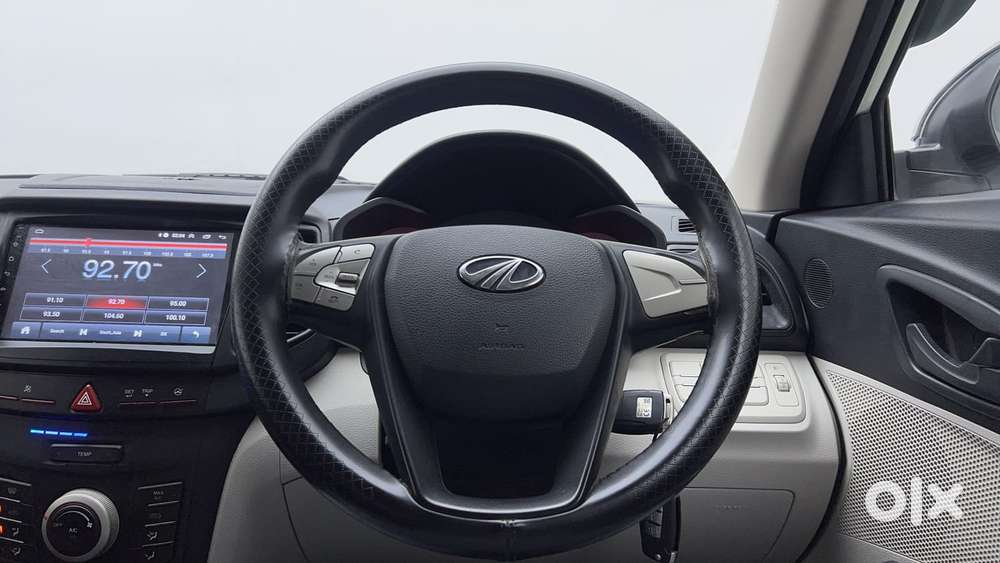 Mahindra Xuv300 1.2 W6 Amt Petrol, 2021, Petrol