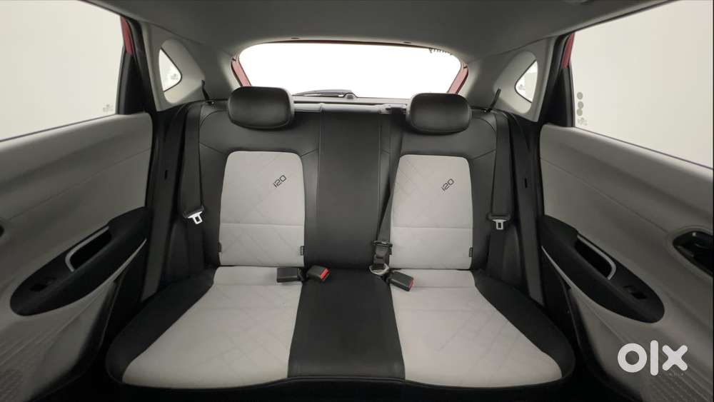 Hyundai New I20 1.2 Asta (o) Ivt, 2023, Petrol