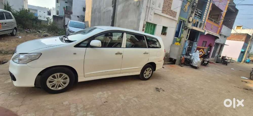 Toyota Innova 2015 Diesel Well Maintained