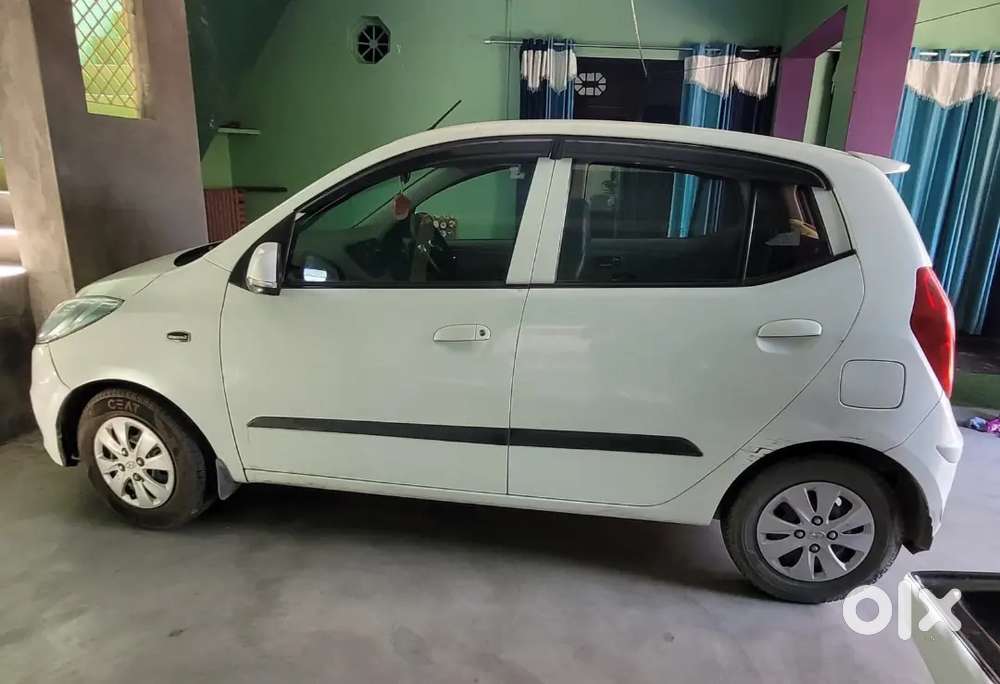 Hyundai I10 Sportz 2012