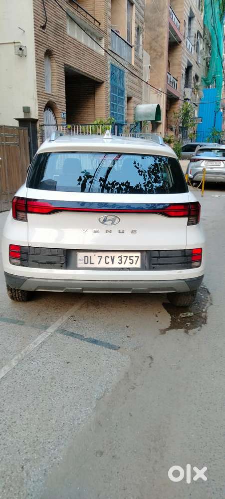 Hyundai Venue 1.2 S Plus, 2023, Petrol