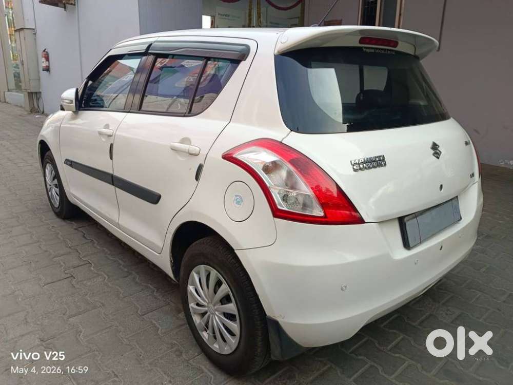 Maruti Suzuki Swift Vxi, 2017, Petrol