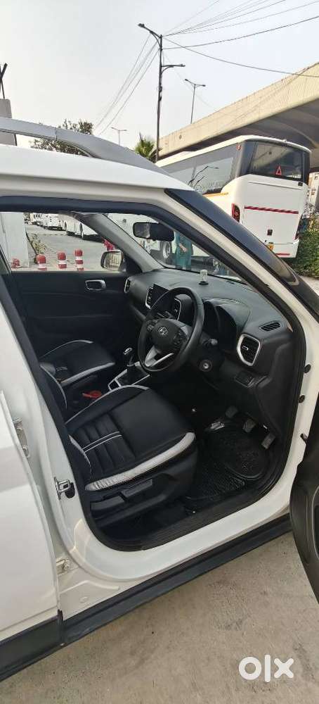 Hyundai Venue Sx Dual Tone Turbo, 2020, Petrol