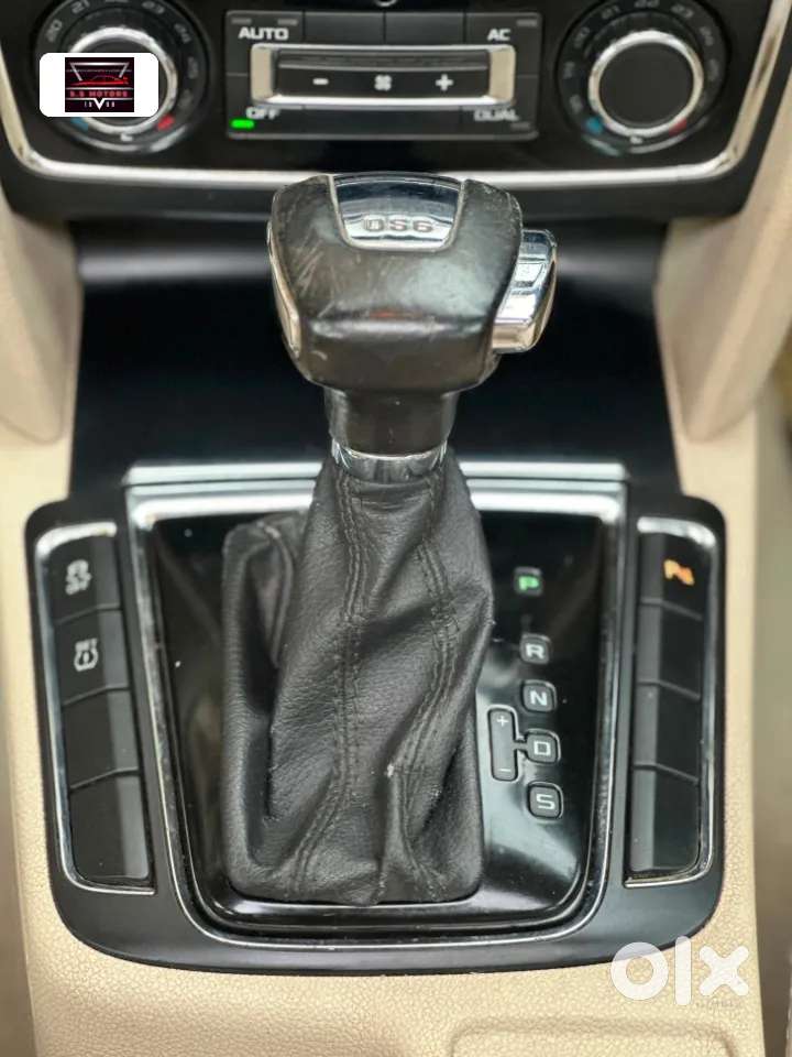 Skoda Superb, 2012, Petrol