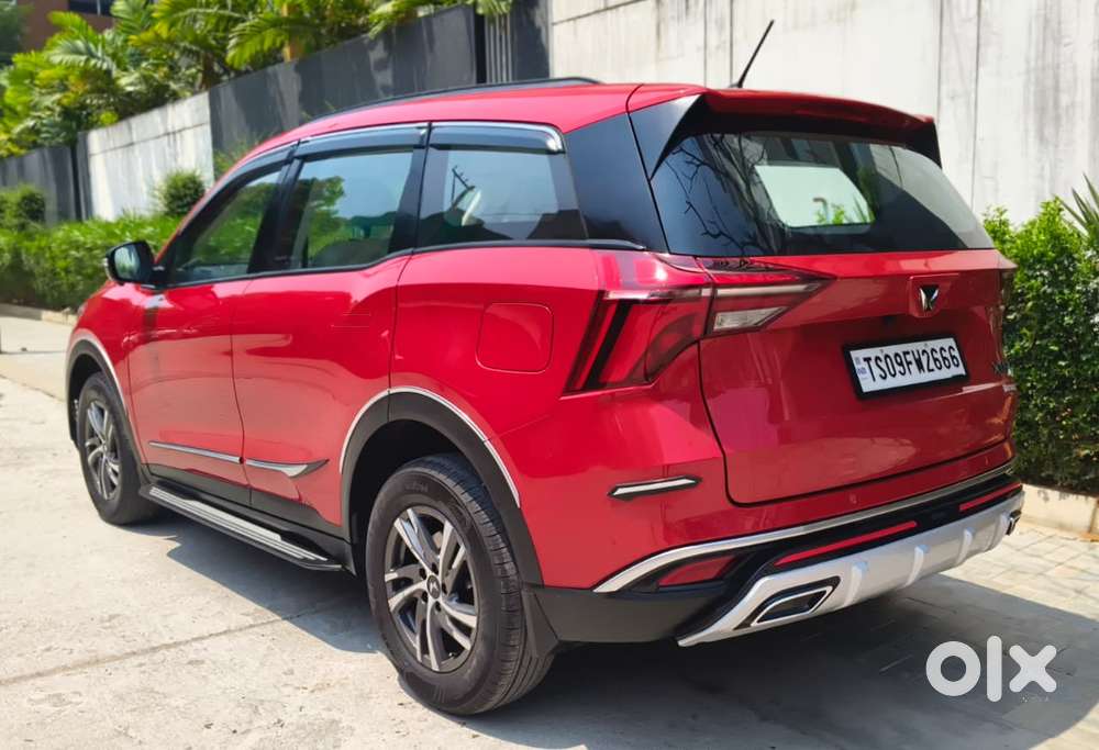 Mahindra Xuv700 Mx Petrol Mt 5 Str (e), 2022, Petrol