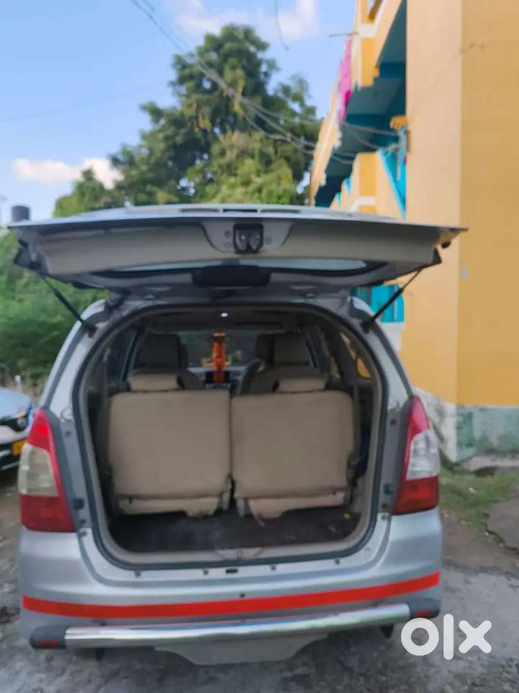 Toyota Innova 2012 Diesel Well Maintained