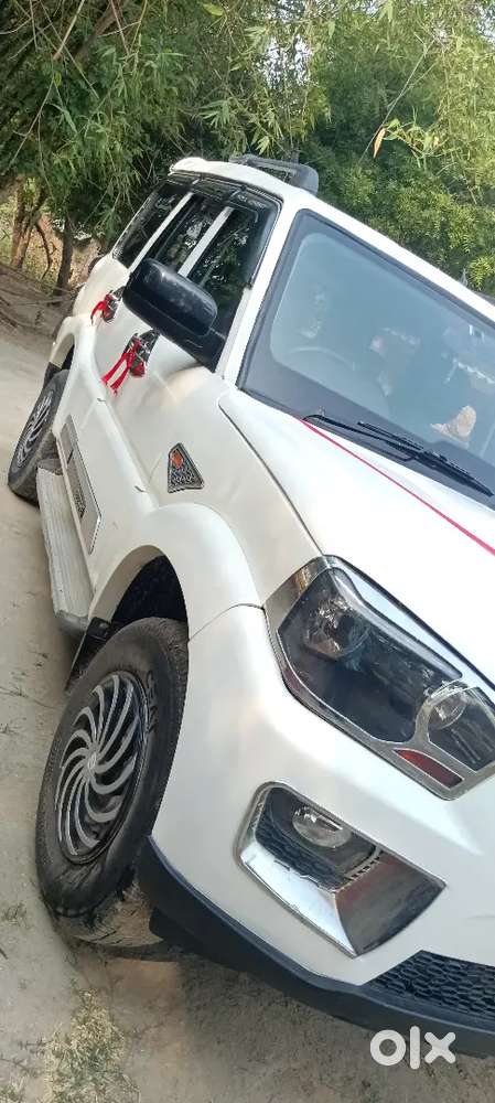 Mahindra Scorpio 2017 Diesel 68930 Km Driven