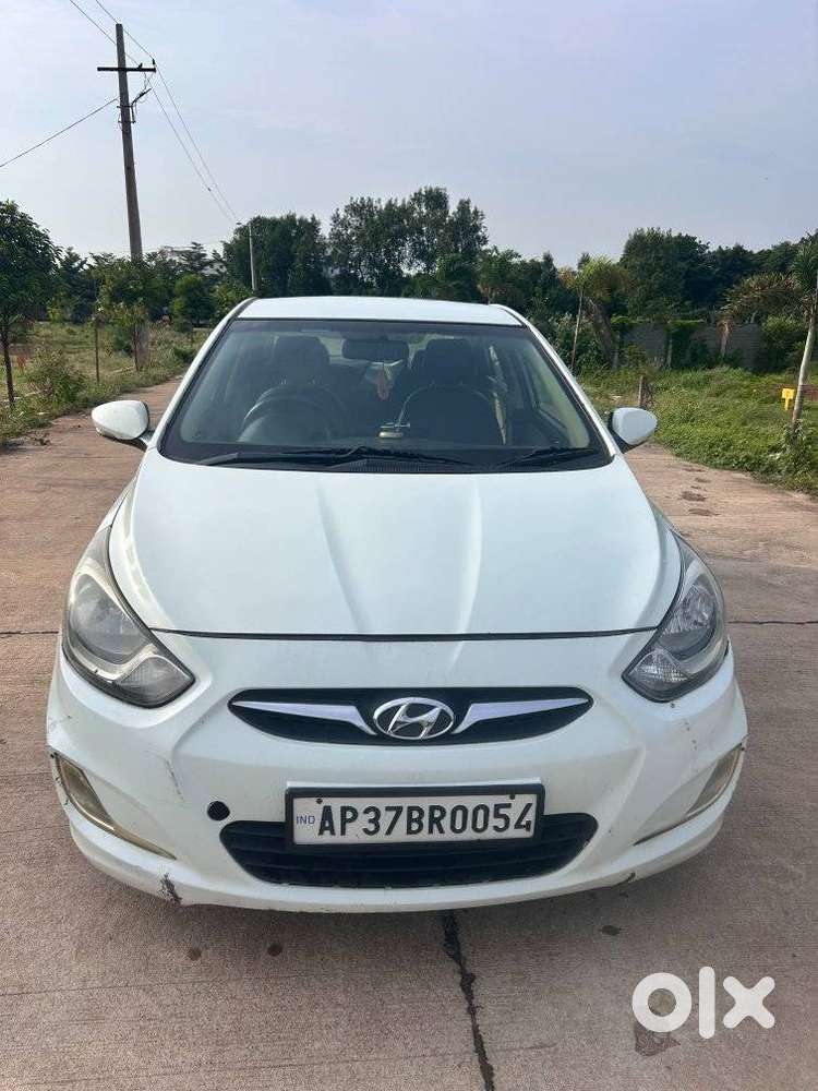 Hyundai Verna 1.6 Sx Crdi (o), 2012, Diesel