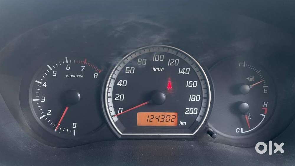 Maruti Suzuki Swift Vxi Optional, 2006, Cng & Hybrids