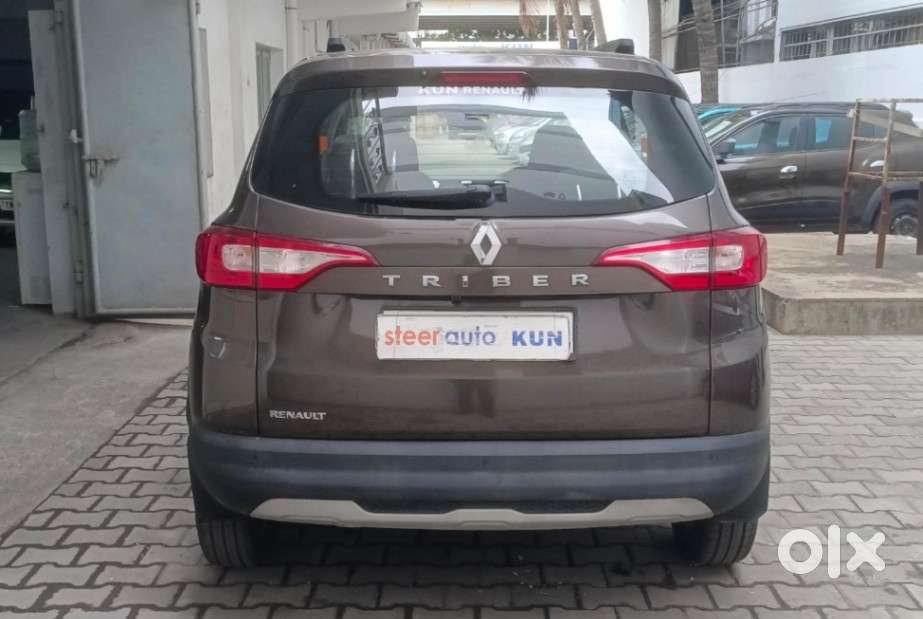 Renault Triber Rxz, 2023, Petrol