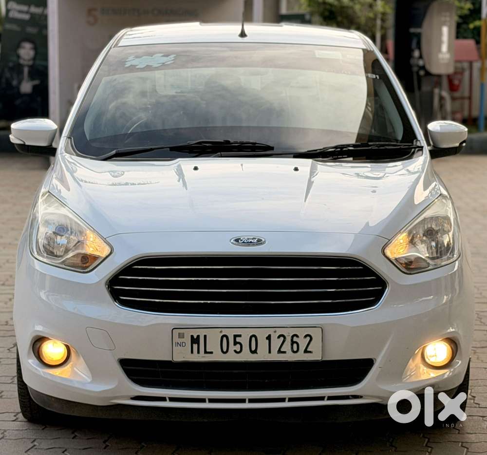 Ford Figo Titanium Blu, 2017, Petrol