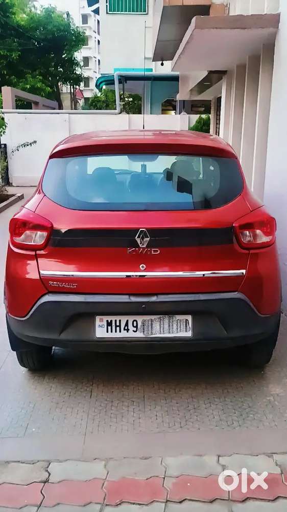 Renault Kwid Red Maroon